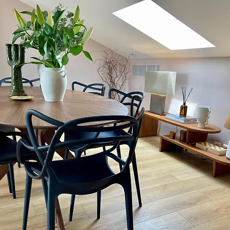 Apartment Coeur De Saint-Tropez - 2 Chambres - Terrasse - Parking