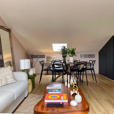 Apartment Coeur De Saint-Tropez - 2 Chambres - Terrasse - Parking *