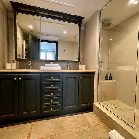 Coeur De - 2 - Terrasse - Parking Appartement Saint-Tropez